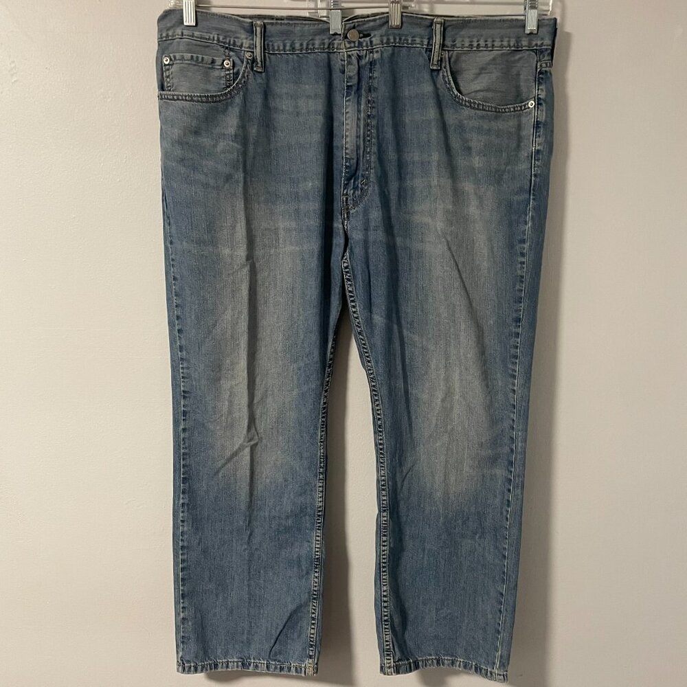 Share Levi’s 559 Loose Fit Straight Leg Light Wash‎ Lightweight Denim Jeans 44 x